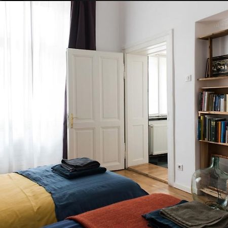 Augusta Apartment คลูจ-นาโปกา ภายนอก รูปภาพ