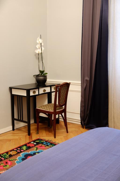 Augusta Apartment คลูจ-นาโปกา ภายนอก รูปภาพ
